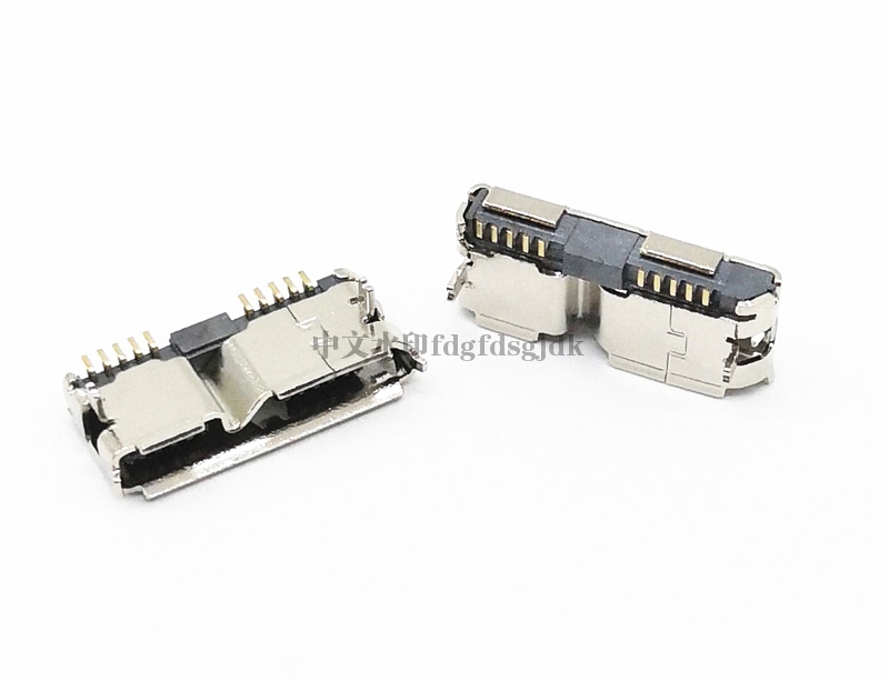 MICRO3.0 母座 板上外插 脚距12.55