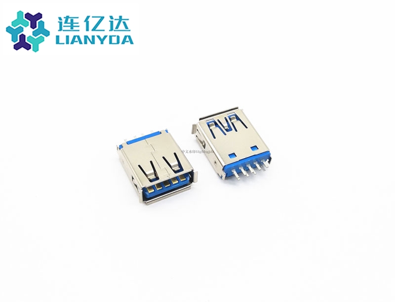 USB 3.0 AF 夹板 L=15.7